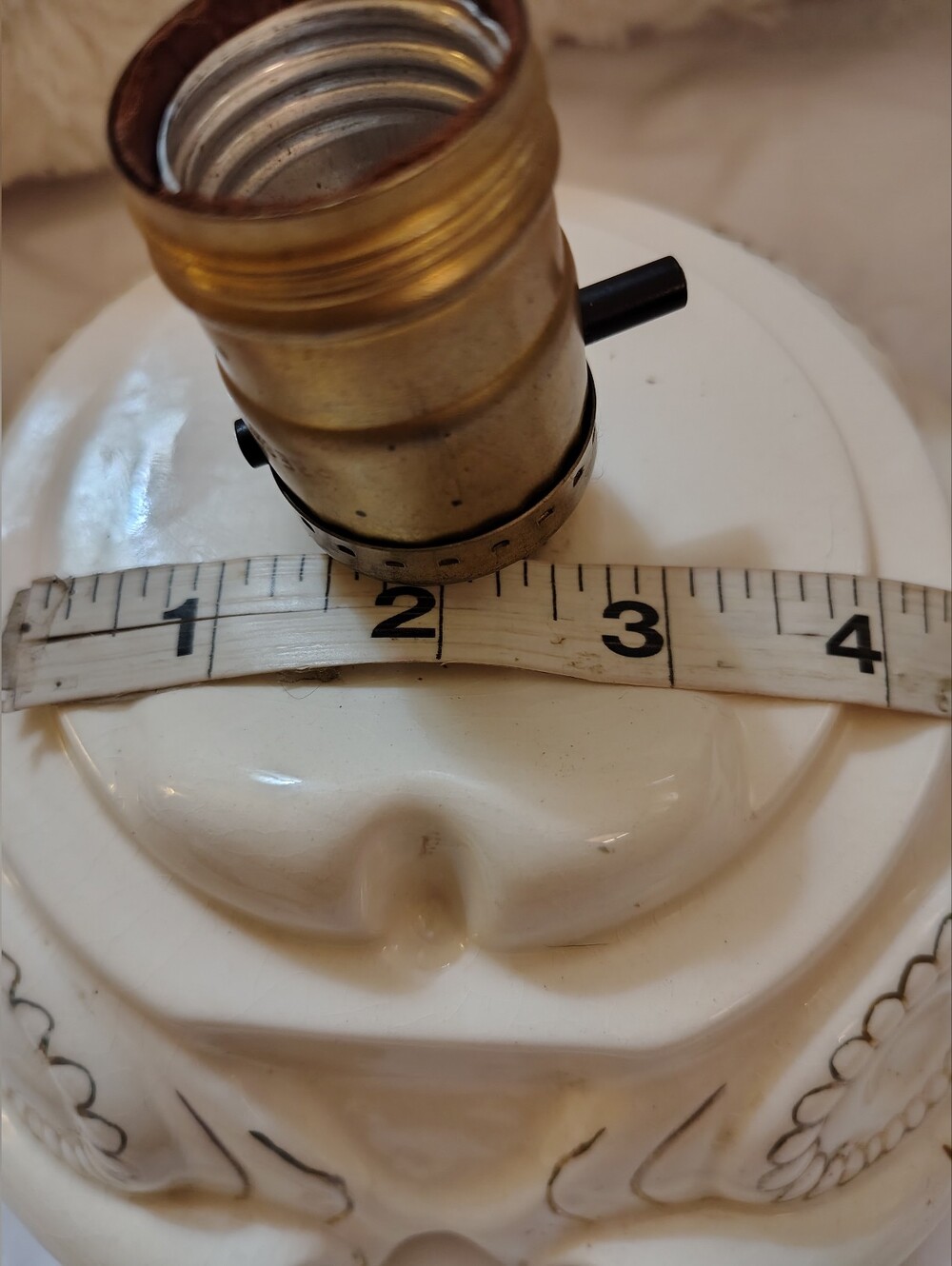 Vintage Ceramic Christmas Tree Replacement Base White Gold Trim 9" - Picture 10 of 12